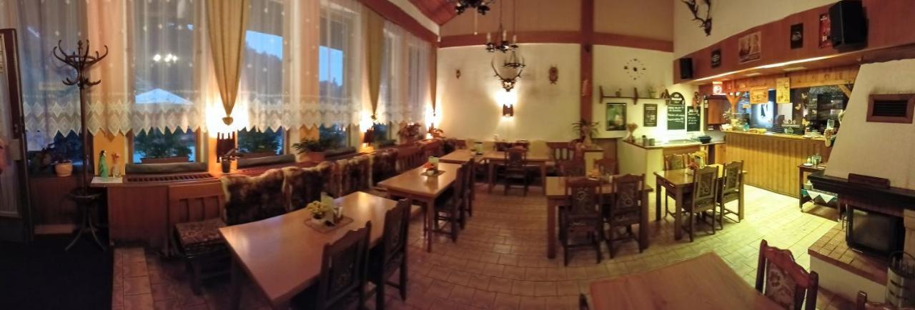 Rodinny "Hotel U Mustku" Desná Zewnętrze zdjęcie